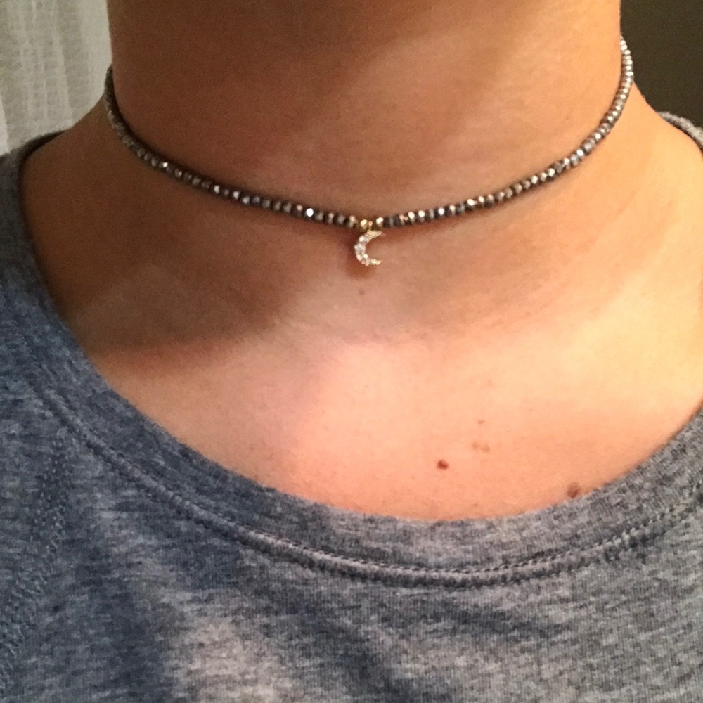 Choker - Picture 2 of 6